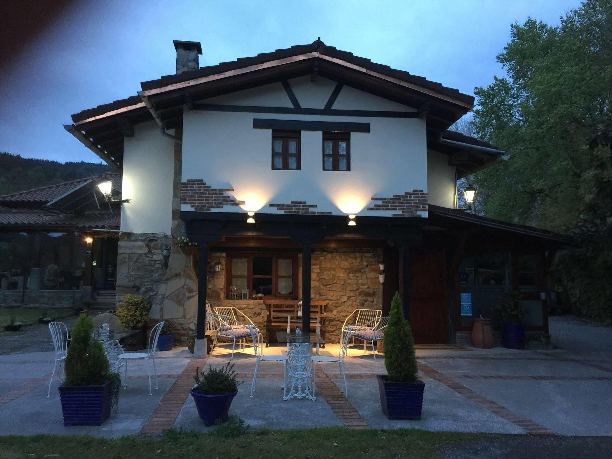 Agroturismo Ibarra Amorebieta-Etxano Exterior photo